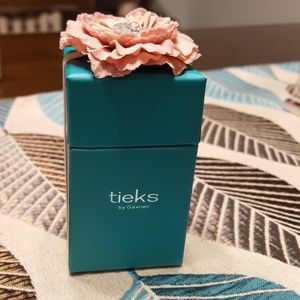 Mini Tieks box with flower